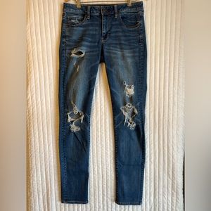 American Eagle Outfitters women’s super stretch distressed jeans size 8